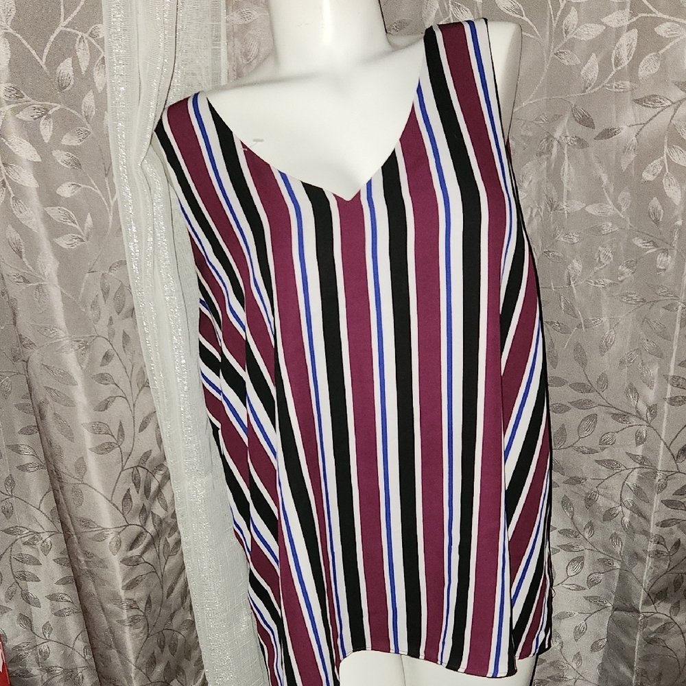 Black and White Asymmetrical Sleeveless Tank Top